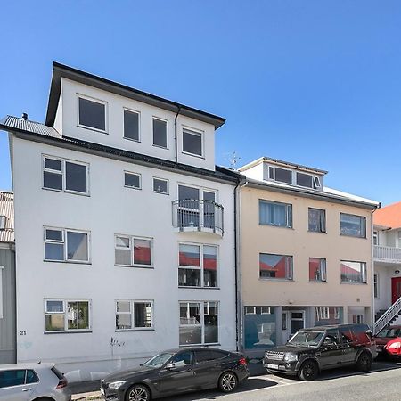 Perfectly Located Reykjavik Apt. - Two Balconies Apartment Exterior photo